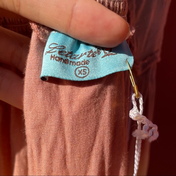 Letarte Ombre Layered Chiffon Halter Dress - Picture 13 of 13